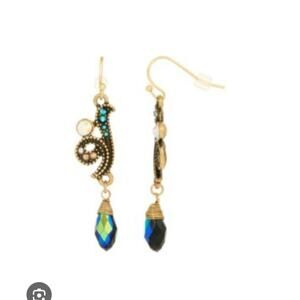 1928 Vintage Style Earrings New